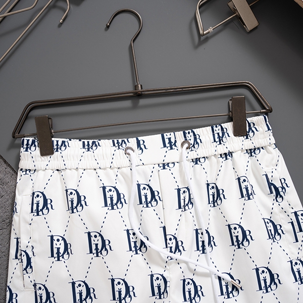 ブランドハーフパンツ側面デザイン